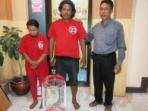20140416_161204_tukang-tambal-ban-tipu-pns.jpg