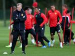 20140421_193352_david-moyes-manchester-united-mu-latihan.jpg