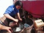 20140422_155915_minyak-illegal.jpg