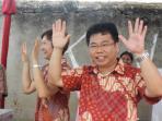 20140425_015045_sofyan-tan-saat-nyoblos.jpg