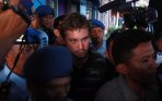 20140425_185908_warga-aussie-bajak-pesawat-virgin-blue.jpg