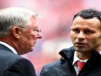 20140426_213835_ryan-giggs-berbicara-dengan-sir-alex-ferguson.jpg