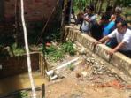 20140501_151059_murid-tk-ceblos-septiktank.jpg