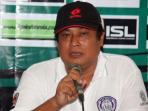 20140501_211204_pelatih-arema-indonesia-suharno.jpg