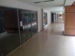 20140503_160228_lantai-dasar-stasiun-cikini.jpg