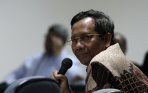 20140505_192341_mahfud-md-saksi-dalam-sidang-akil-mochtar.jpg