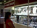 20140509_044335_08052014_pameran-perhiasan-balai-kartini.jpg