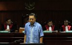 20140509_090048_wapres-boediono-bersaksi-dalam-sidang-budi-mulya.jpg