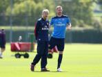 20140517_175524_per-mertesacker-gilatiannnnn.jpg