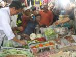 20140518_171708_jokowi-pasar-subang.jpg