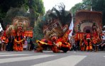 20140520_192741_reog-ponorogo-antar-prabowo-hatta-ke-kpu.jpg