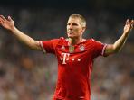 20140529_142506_bastian-schweinsteiger-napawasiitttt.jpg