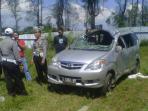 20140529_223820_mobil-avanza-kecelakaan-di-jalan-tol-padaleunyi.jpg