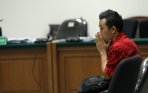 20140605_213020_sidang-hendra-saputra-kasus-videotron.jpg