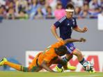 20140607_155111_stoppila-sunzu-zambia-shinji-okazaki.jpg