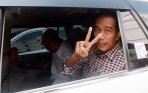 20140607_164959_jokowi-penuhi-panggilan-bawaslu.jpg