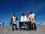 20140607_171222_komunitas-penikmat-alam-track-mountain-daki-gunung-semeru.jpg