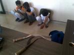 20140609_165748_pelajar-tawuran-clurit-nih2.jpg