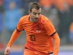 20140612_043854_rafael-van-der-vaart-kejartuhbolaaaeee.jpg