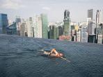 20140612_080920_swimming-in-the-roof.jpg