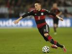 20140612_171406_mesut-ozil-jerman-merah.jpg