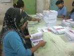 20140614_174302_sortir-kertas-suara.jpg
