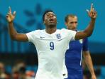 20140615_071331_daniel-sturridge-sippppp.jpg