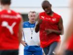 20140615_231109_pelatih-timnas-swiss-ottmar-hitzfeld.jpg