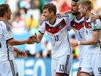 20140617_025042_thomas-muller-dkk.jpg