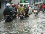 20140617_143620_banjir-wil-sdarjo.jpg