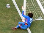 20140618_025526_guillermo-ochoa-tips.jpg