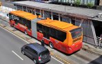 20140622_190302_hut-dki-bus-trans-jakarta-gratis.jpg