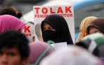 20140624_192118_demo-korupsi-pengadaan-bus-transjakarta.jpg