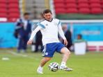 20140625_202105_lionel-messi-sepatu-baru.jpg