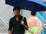20140627_164025_joachim-loew-payungannnn.jpg