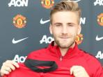 20140627_215629_luke-shaw-resmi-ke-manchester-united.jpg
