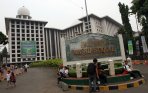20140628_213501_persiapan-salat-tarawih-pertama-di-masjid-istiqlal.jpg