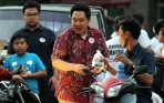 20140703_234649_relawan-jokowi-jk-bagikan-takjil-gratis.jpg