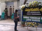 20140704_072426_karangan-bunga-pemakaman-padian-prawirodirja-16.jpg