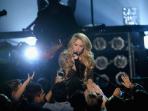 20140704_075028_shakira-konser.jpg