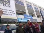 20140704_203039_unjuk-rasa-memprotes-kicauan-wakil-sekjen-pks-fahri-hamzah.jpg