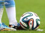 20140704_211820_brazuca-n-messi.jpg