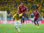 20140705_144557_juan-zuniga-neymar-punggung-patah.jpg
