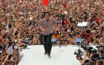 20140705_194615_joko-widodo-di-konser-salam-2-jari.jpg