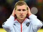 20140707_012923_per-mertesacker-klimissss.jpg