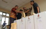 20140710_171616_anggota-kpps-lakukan-rekapitulasi-suara-pilpres-2014.jpg