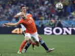 20140710_172441_arjen-robben-martin-demichelis.jpg