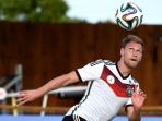 20140711_042106_benedikt-howedes-nyunduuuuullll.jpg