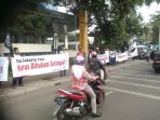 Massa HTI Berunjuk Rasa di Depan Kantor Jakarta Post