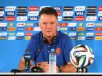 20140712_023747_louis-van-gaal-depanbolaaa.jpg